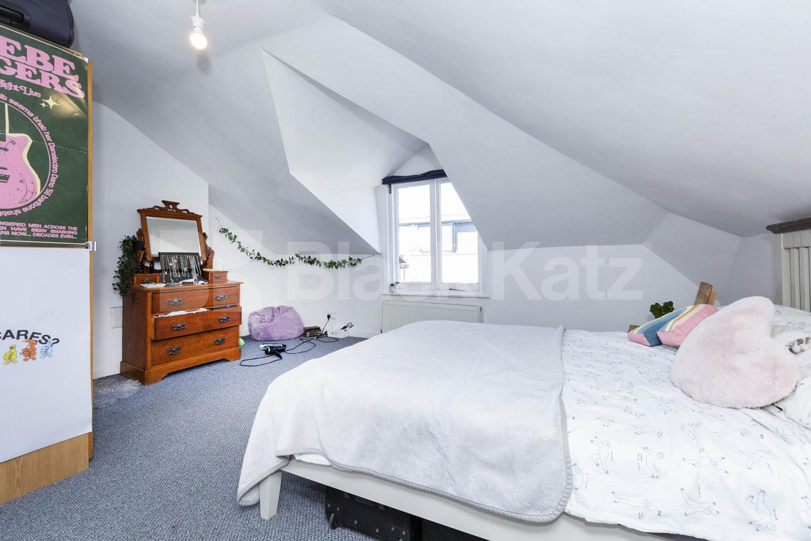 large split level 2 bedroom property with terrace in the heart of Crouch End The Broadway, Crouch End